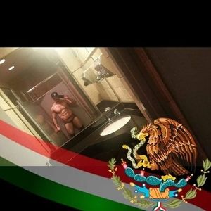 Meet your Posher, Gil